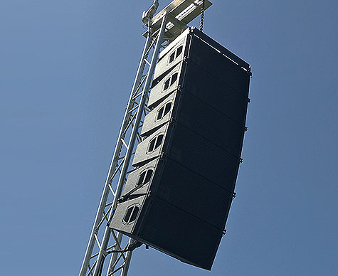 d&b Line array.