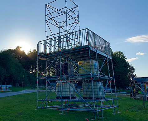 Scenic Layher structure ready for cladding.